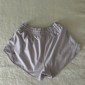 lilac lululemon high rise hotty hot shorts